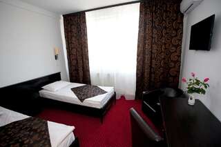 Отель Hotel Terra Орадя Двухместный номер «Комфорт» с 2 отдельными кроватями-2